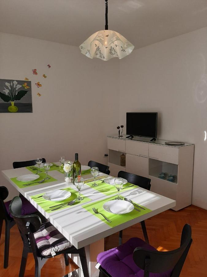 Apartments Viktorija Pula Exterior foto