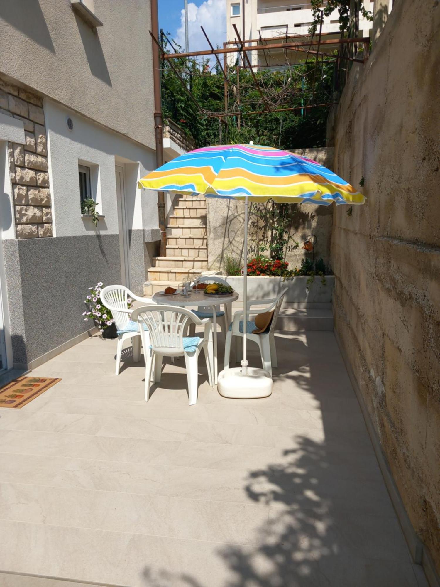 Apartments Viktorija Pula Exterior foto
